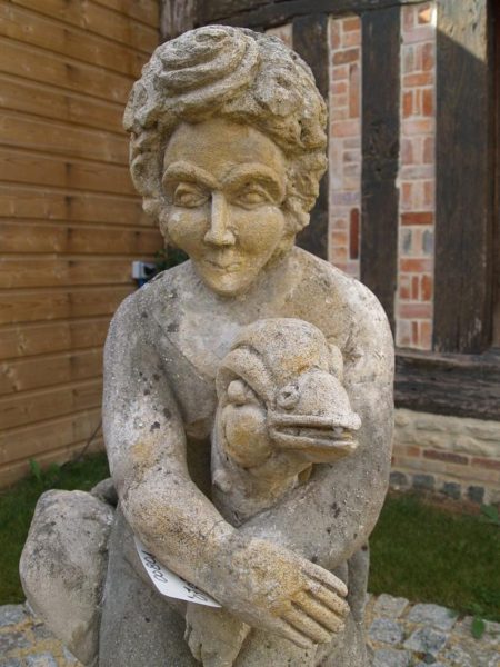 statue ancienne pierre calcaire