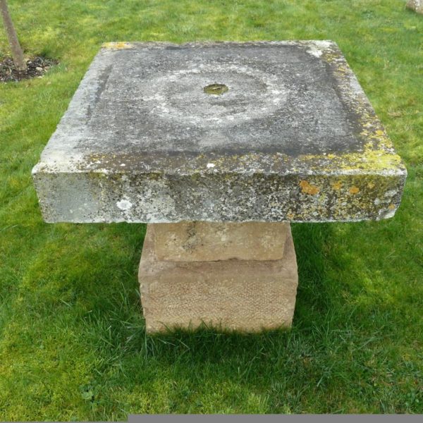 table pierre calcaire