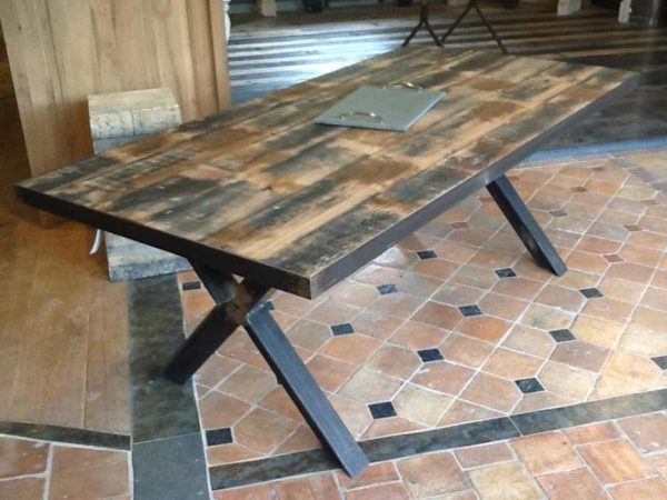 Table industrielle bois et fer