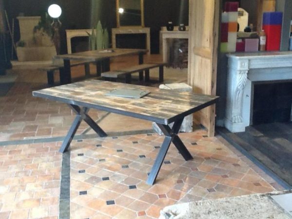 Table industrielle bois et fer