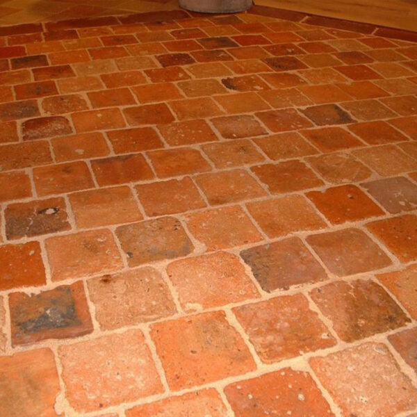 10cm terracotta tile