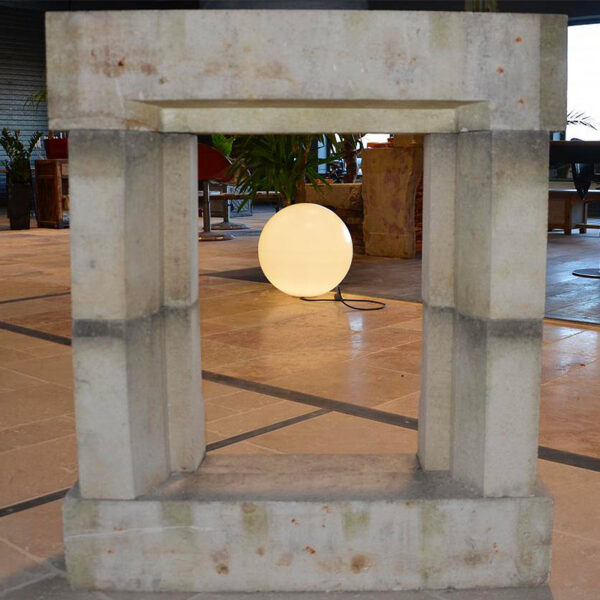 stone frame for window