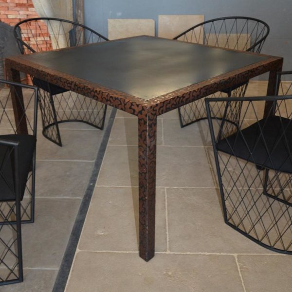 metal table with 4 chairs