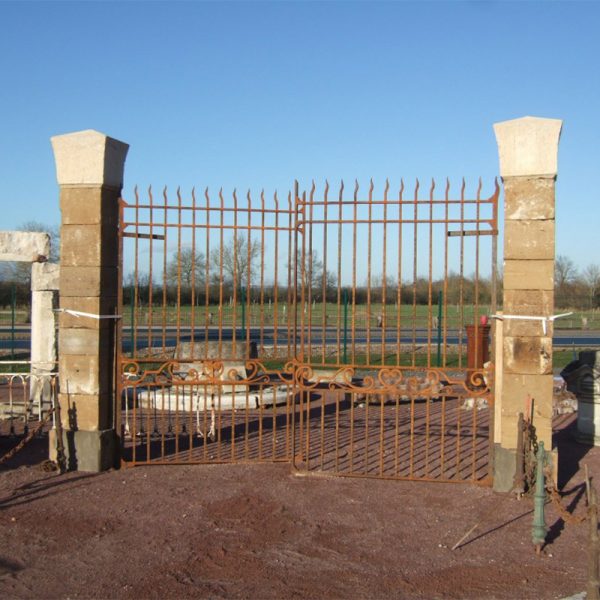custom made owners entry gate