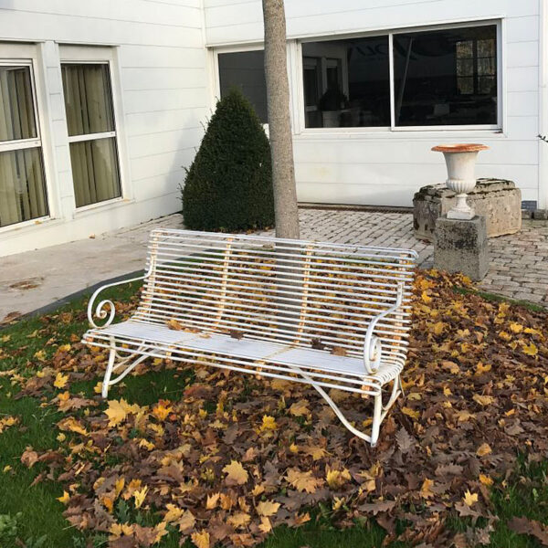 new bench aesthetic classic