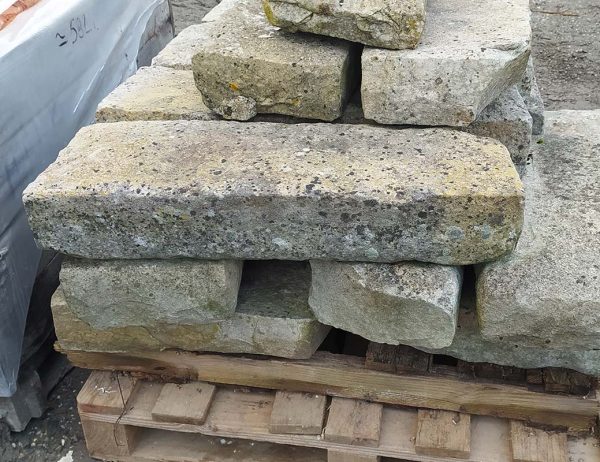 Antique kerb gritstone