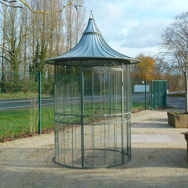 Circular birdcage in steel and zinc