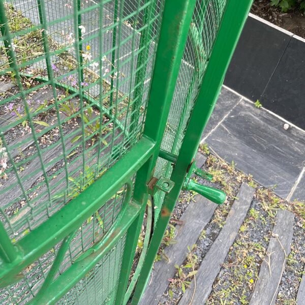 Circular birdcage in steel and zinc