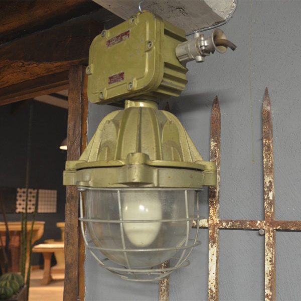 cast iron industrial suspension lamp with grill