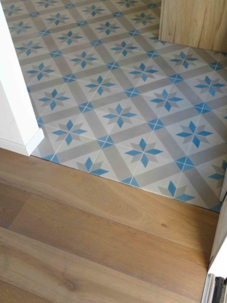 cement tiles with stars in a kitchen