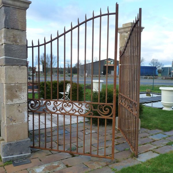 aged style gate