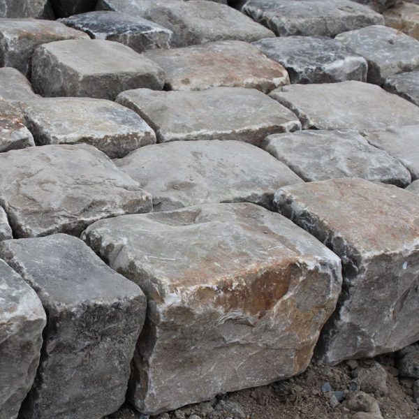 cobblestones 20cm height