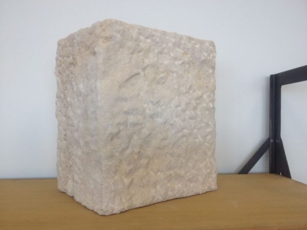 Limestone quoins