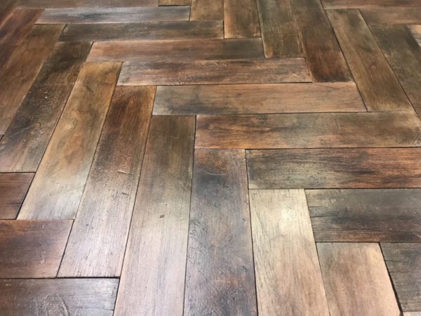 parquet ancien en hêtre