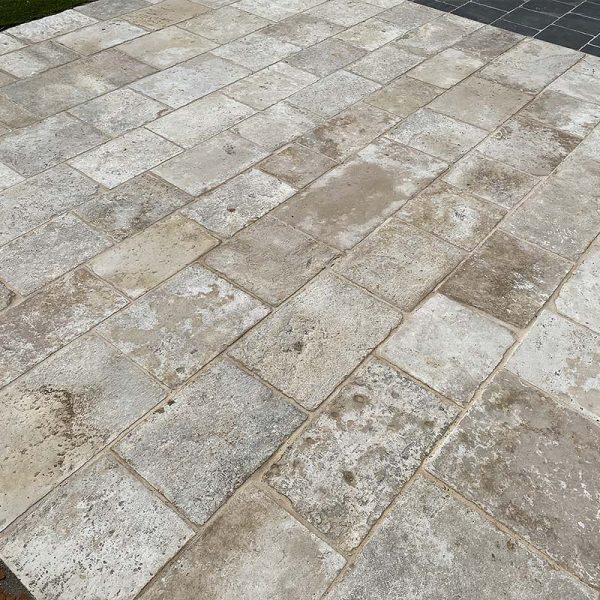 Aged style paving