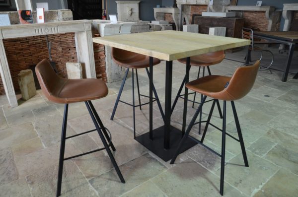 wood table with 4 chairs