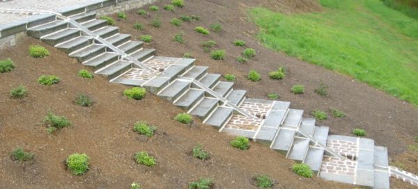 gutter in granit limestone