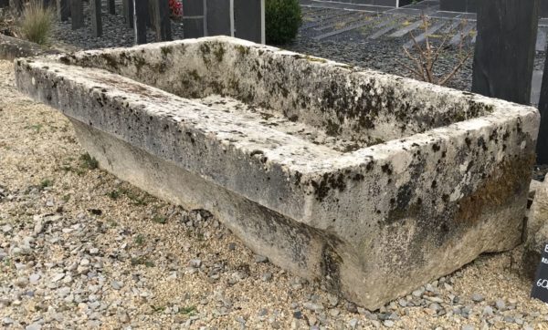 french liemstone washing trough for horse