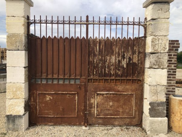 antique gates to renovate