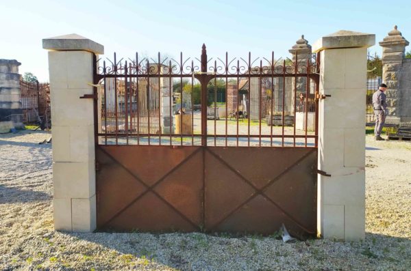 new antique gates in iron