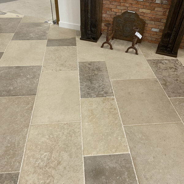 Realization Dordogne french limestone flagstone