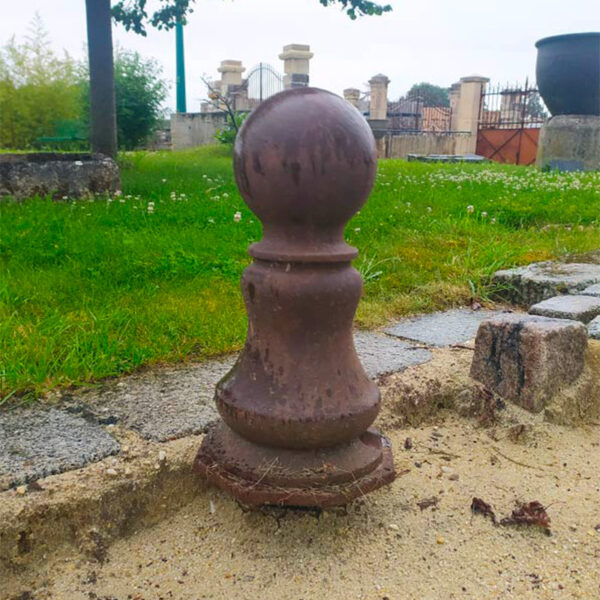 outdoor small bollard reclaimed