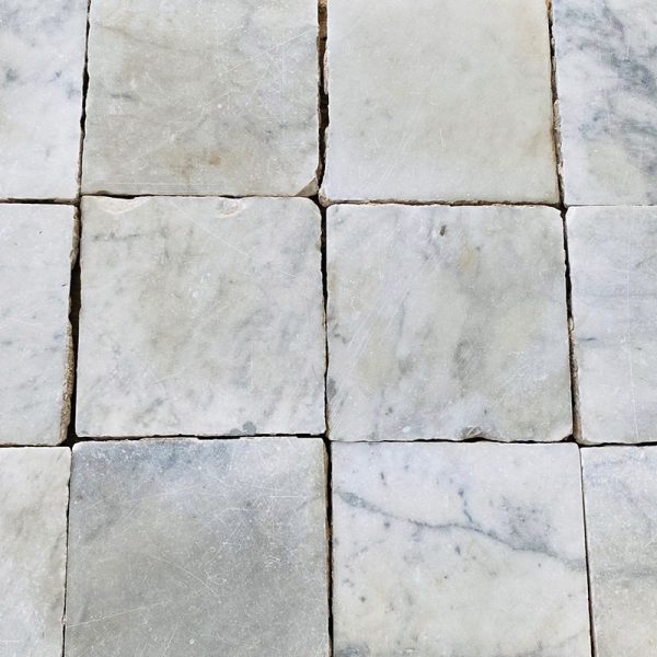 Antique reclaimed marble floor 20 x 20 cm