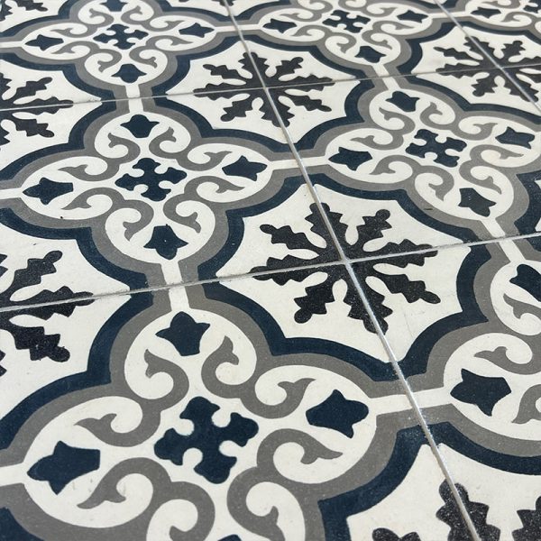 Traditional « Celeste » cement tiles for home