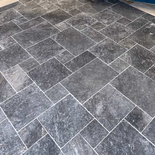 Blue and greys tiles of Alia tiling