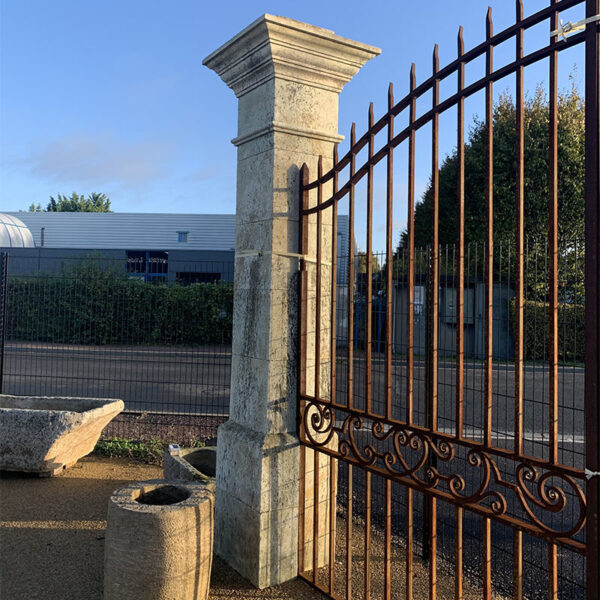 Antique entry gate pillar