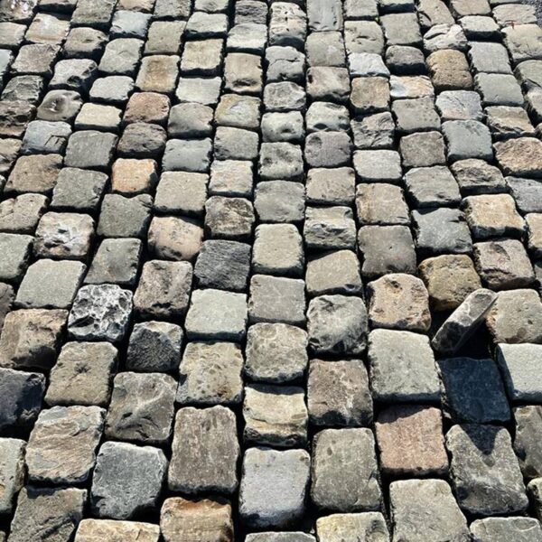 Antique square cobbles in 14x14