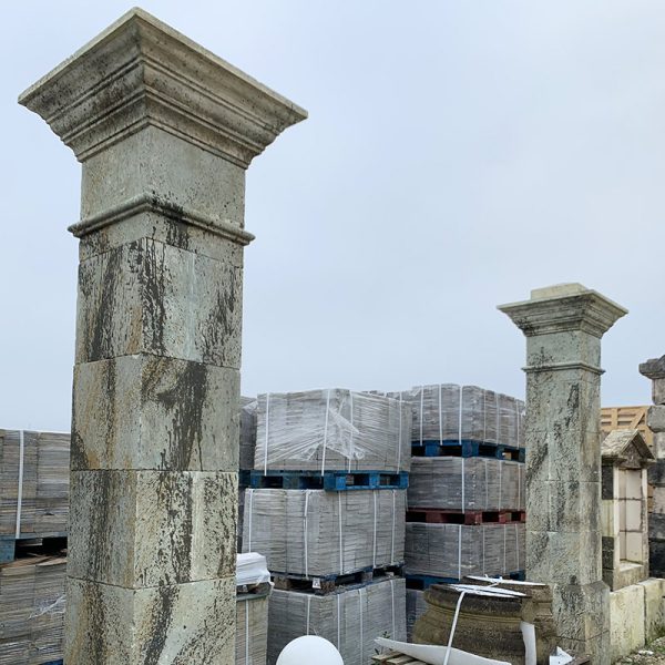 Recent pillars in monumental size