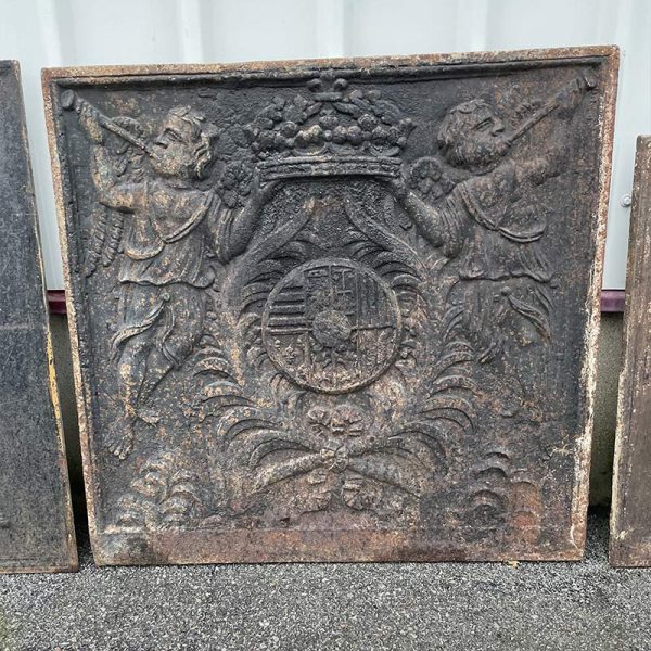 Fireback coat of arms antique