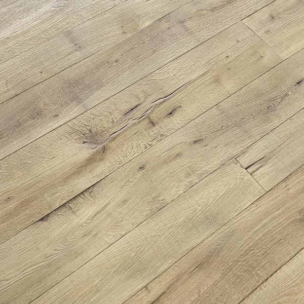 Oak « ETRETAT » floorboards color caramel