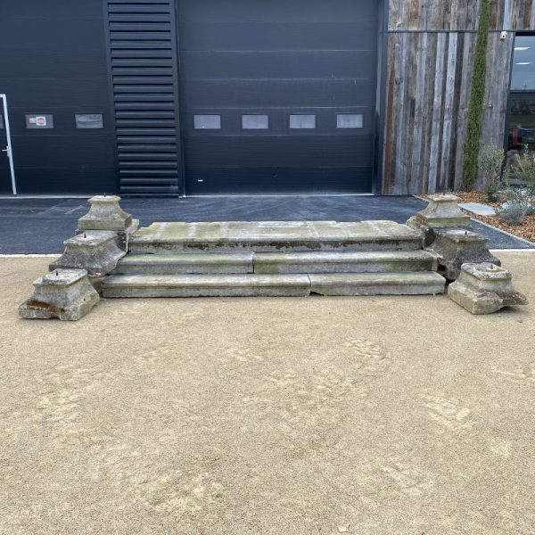 front facing staircase-3 steps