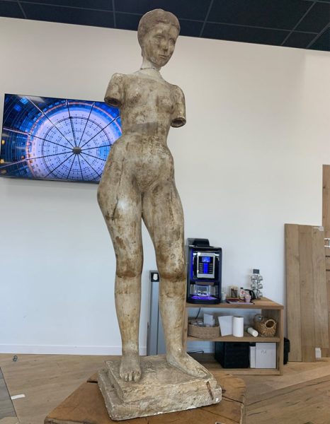 Statue of nude from 1930s