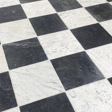 Classic black and white marble check in 20x20 cm