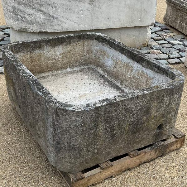 « centre-piece » Blue Stone trough