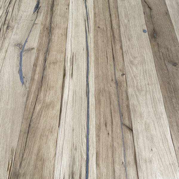 Reclaimed « Shabby Manor » oak flooring