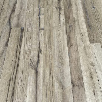 Reclaimed « Shabby Manor » oak flooring
