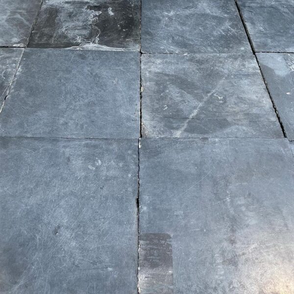 Reclaimed big square mazy floor