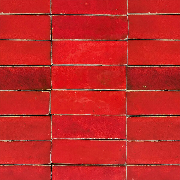 Sparkling red rectangular bejmat tiles