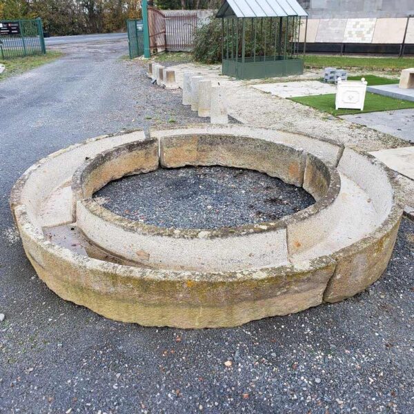 circular trough for pressing apples