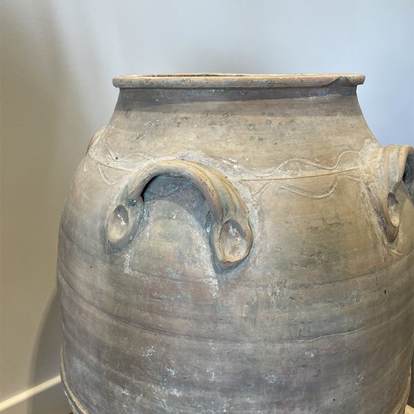 artisanal vase handle