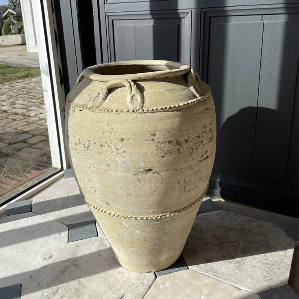 large size amphora