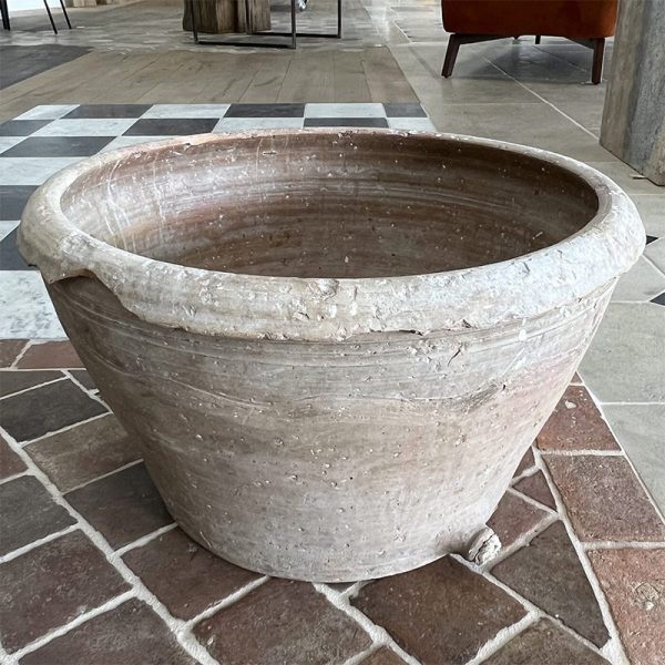 simple functional sandstone pot