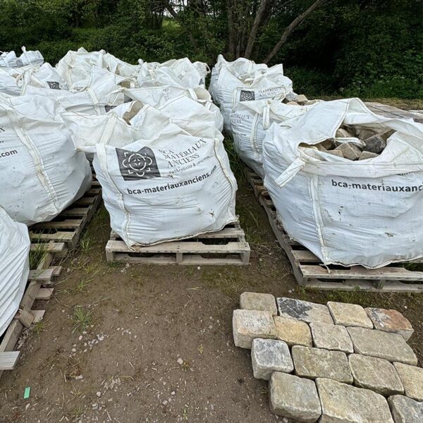 authentic large dimension paving
