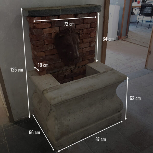 Dimensions small wall fountain in limestone and brick