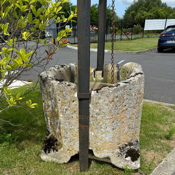 Octagonal limestone well head