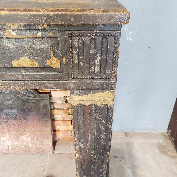 fireplace stone Louis XVI flutes
